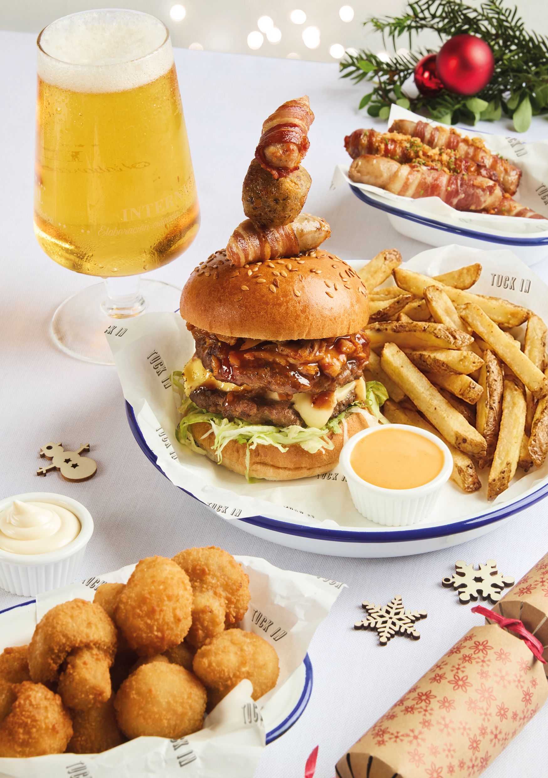 Festive Lunch & Dinner at The Tynewydd Inn in Barry